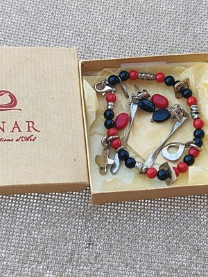 Onar handmade jewelry set like new, black and red