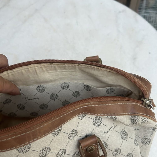 Thiros leather handbag, white beige