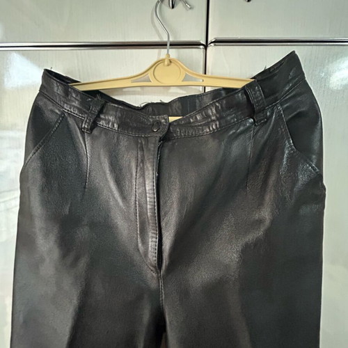 Leather pants like new, size large, black