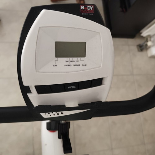 Body Sculpture Smart Bike BC1720D exercise bike like new