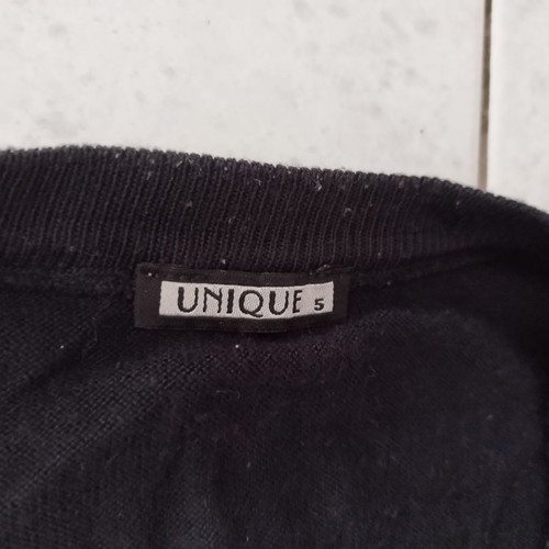 Sleeveless sweater used, size 5, black