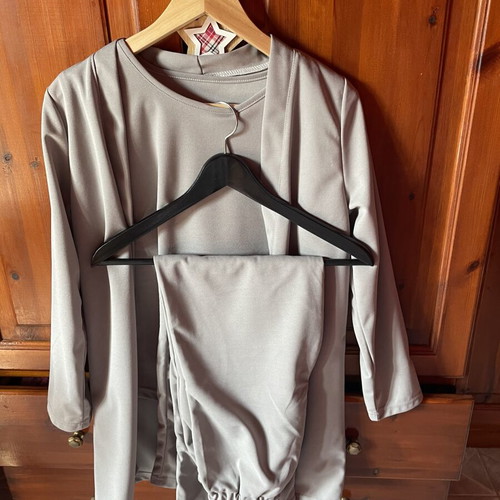 Elastic set jacket-blazer asymmetrical blouse and pants new, gray