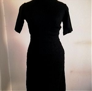 Μαύρο κοντομάνικο μάλλινο φόρεμα - XS/S - 5€
