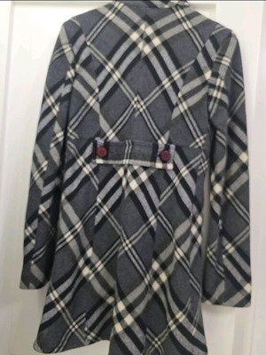 ISO Short Coat asymmetric like new, black and gray