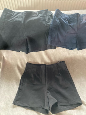 Zara къси панталони като нови, размер L, черни