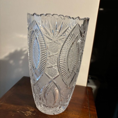 Crystal carved vase like new