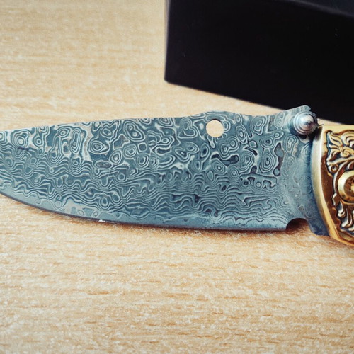 Fold Damascus 1612 Japanese Folding Knife new