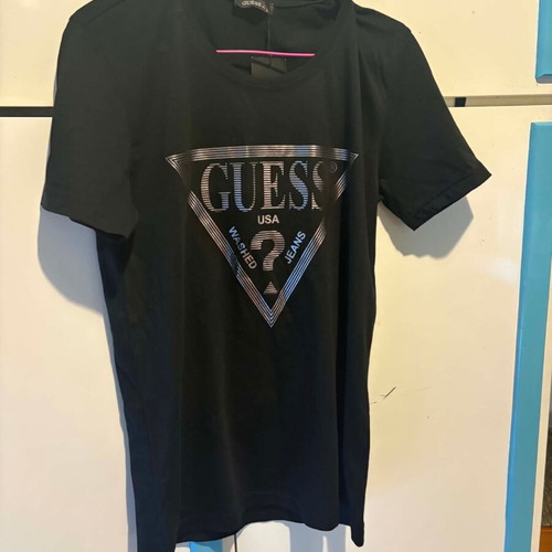 Guess black T-shirt large new with tags