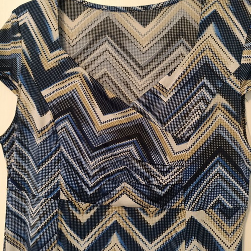 Women's midi dress with zig-zag pattern, like new