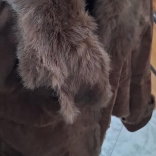 Women’s fur jacket like new, size 40, beige brown