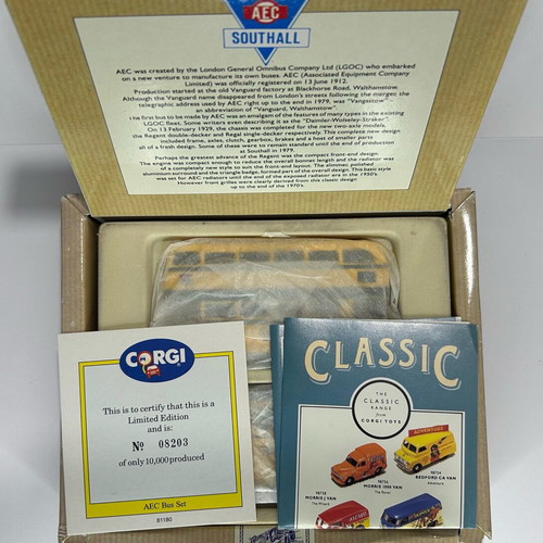 Corgi Classics 1991 AEC Bus Set AEC Regal & AEC Bus General New