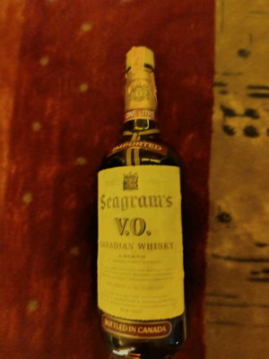 Ουισκι Seagram's σφραγισμένο του 1974, 1 λίτρο