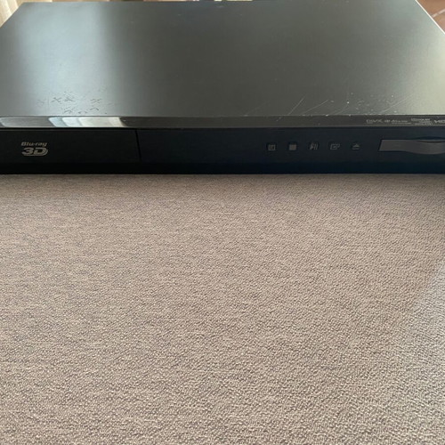 Samsung home cinema set like new with free unused smartwatch