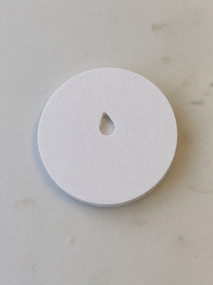 Wall key holder for one key with ring