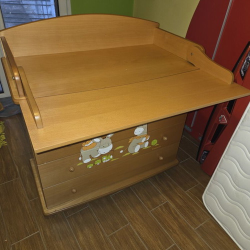 Children's wooden dresser with changing table like new