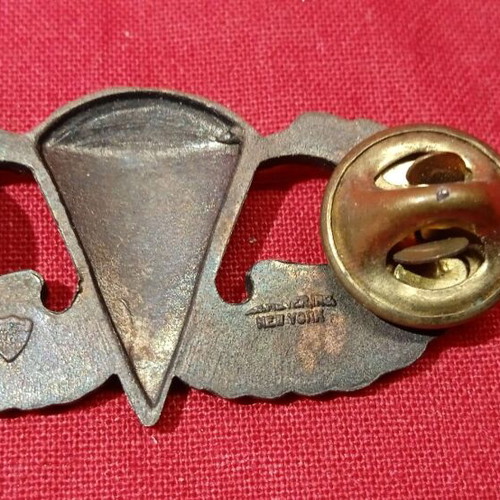 Air Assault Badge Paratrooper Wings Winged Propeller US Army new