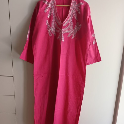 Kaftan beach dress fuchsia with embroidery, new, size M