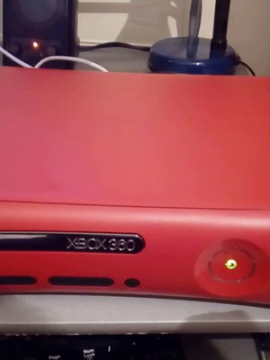 Xbox 360 RGH 3 chipmodded like new with refurbished controller