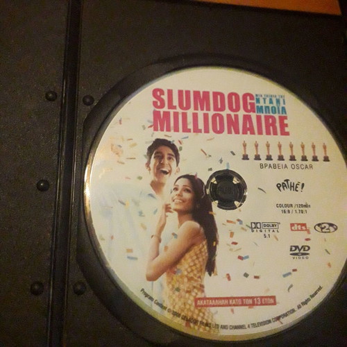 Slumdog Millionaire DVD like new, drama adventure romance with subtitles