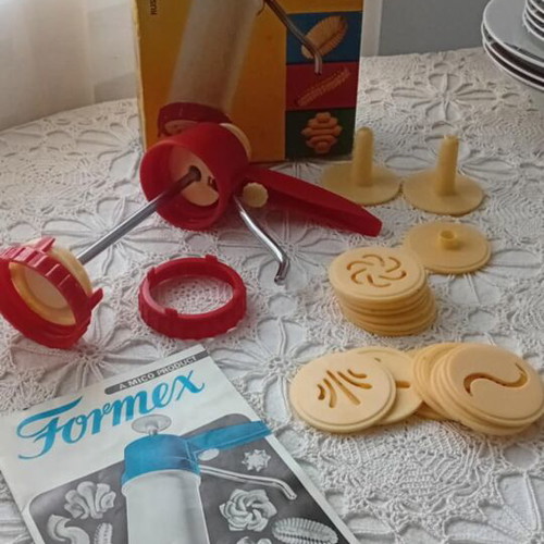 Formex dough shaping device like new, vintage