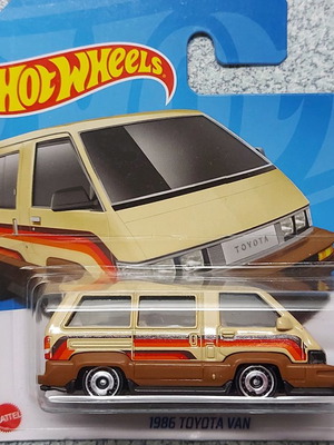 Hot Wheels 1986 Toyota Van 2023