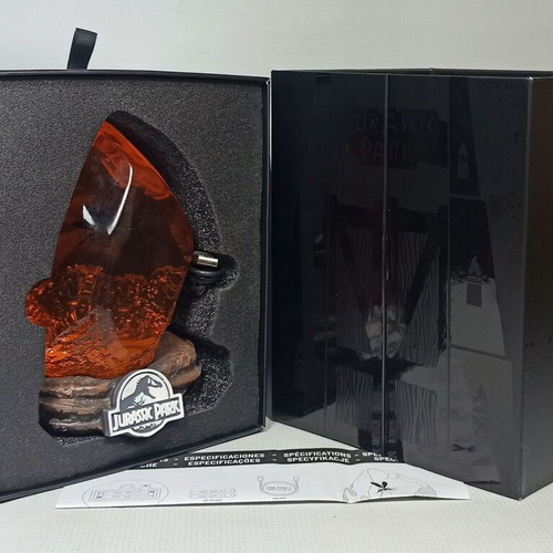 Jurassic Park 3D Lamp Mosquito in Amber USB-C new