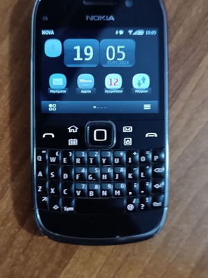 Nokia E6
