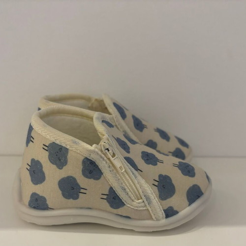 La Redoute baby shoes with zipper newborn size 20 unused