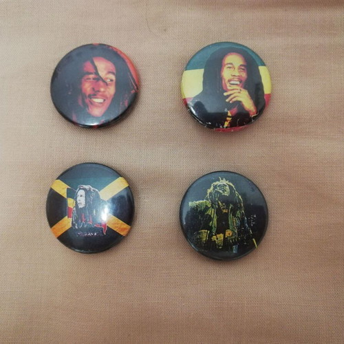 Bob Marley badges set of 4 like new