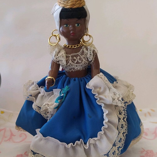 Vintage bone doll in very good condition