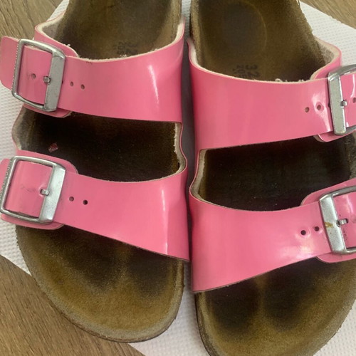 Birkenstock slippers for girl size 32 in good condition, pink
