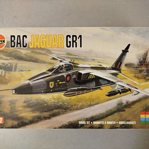 Airfix BAC Jaguar GR1 plastic model 1/72 like new