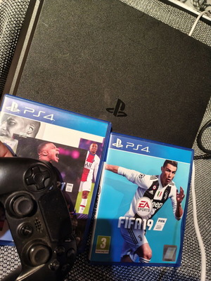PlayStation 4 Slim конзόλα 1TB
