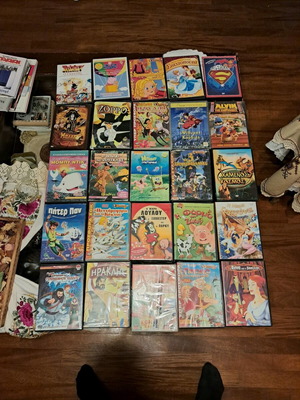 Dubbed DVDs like new, pack of 25 pieces