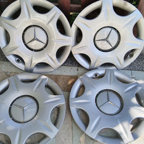 Mercedes 16 Inch Hubcaps used, very good condition
