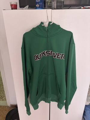 Quiksilver jacket XL used, green, thumb hole design