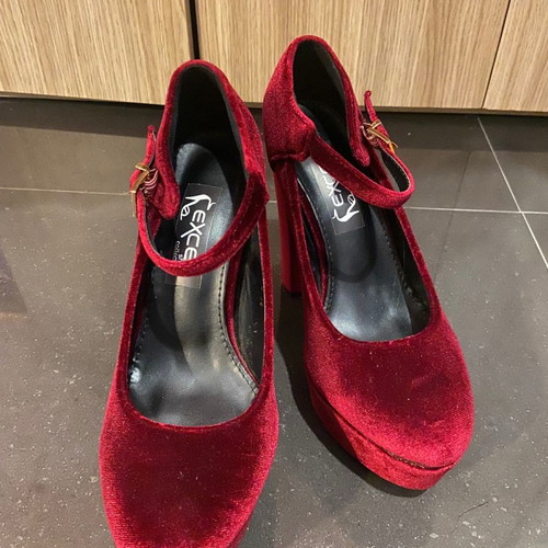 Velvet Bordeaux High Heels Used, Size 37