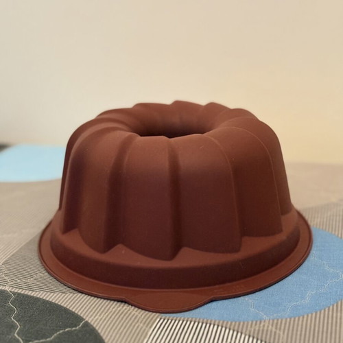 Tupperware Gugelhupf Silicone Cake Mold new