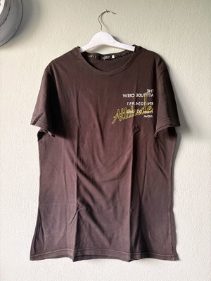 Attitude Tshirt used, size L, black