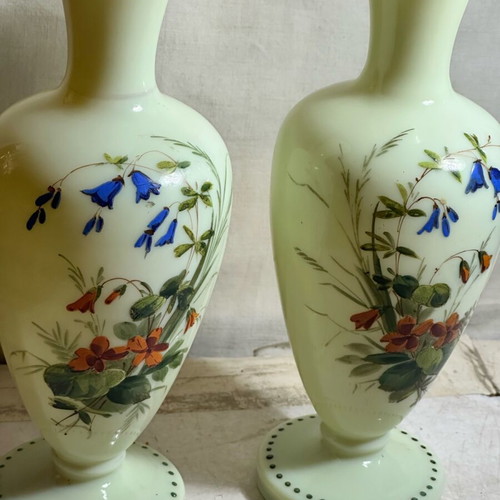 Pair of opaline vases used with uranium and embossed painting 19th century