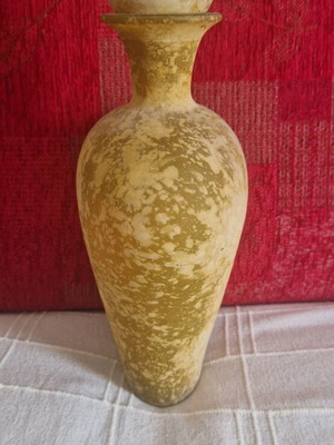 Decorative glass bottle