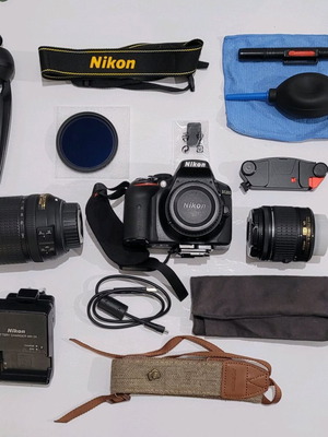 Nikon D5300 κάμερα σαν καινούργια με 2 φακούς και extras
