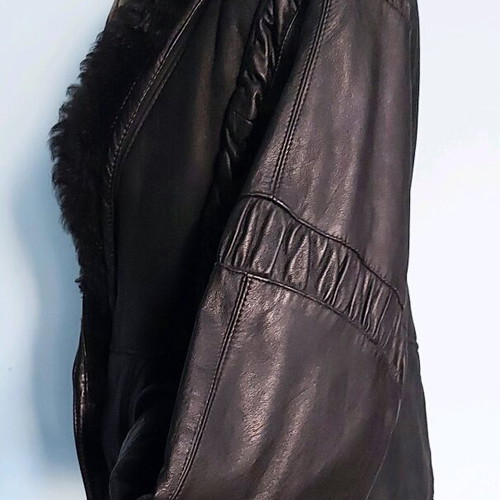 Vintage Shearling leather jacket like new, black
