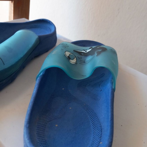 Boys' slippers new, size 30/31, blue