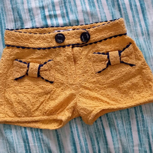 Shorts like new, size 146-152, yellow mustard color