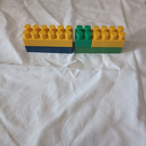 Plastic building blocks like new