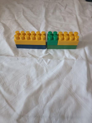 Plastic building blocks like new
