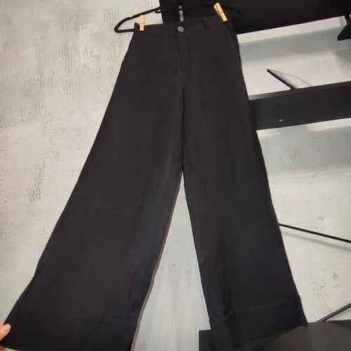 Pink Woman black wide leg pants size M like new