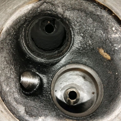 Innova Genuine Cylinder Head used, valves only