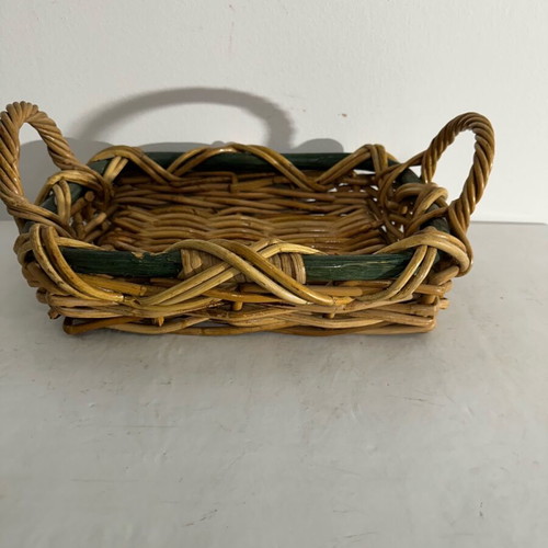 Rectangular wicker basket like new